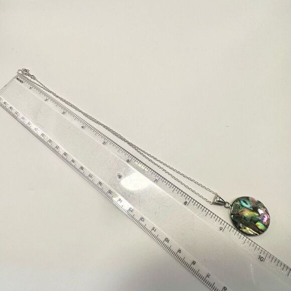 Abalone pendant necklace - Picture 5 of 11